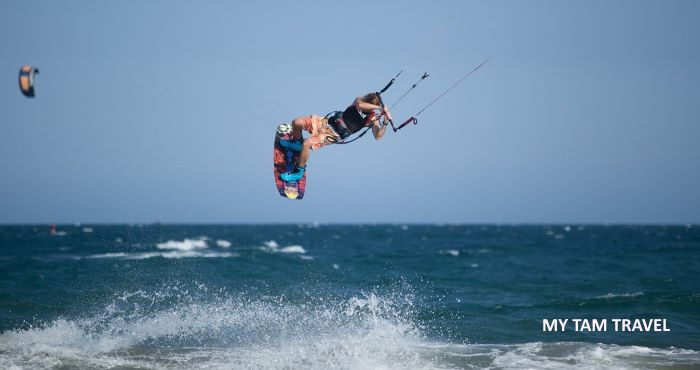 kite surf.jpg (41 KB)