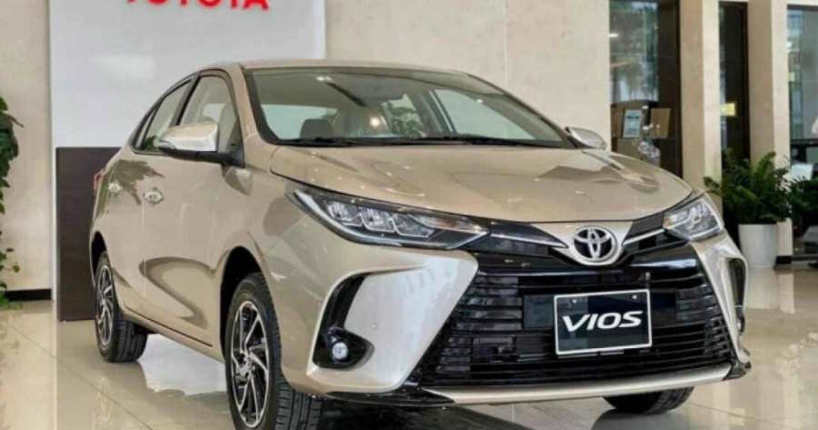 4 Seater Toyota Vios Photos